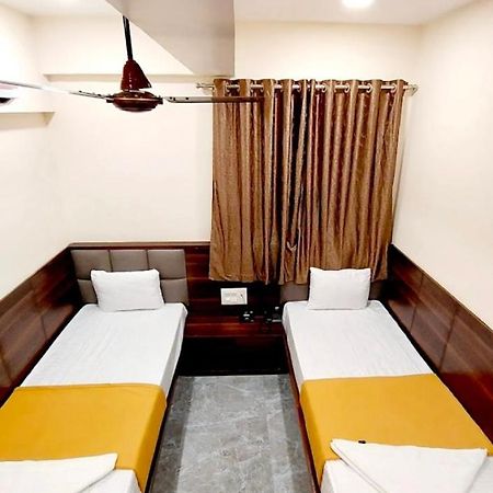 R K Residency Mahape Hotell Navi Mumbai Exteriör bild