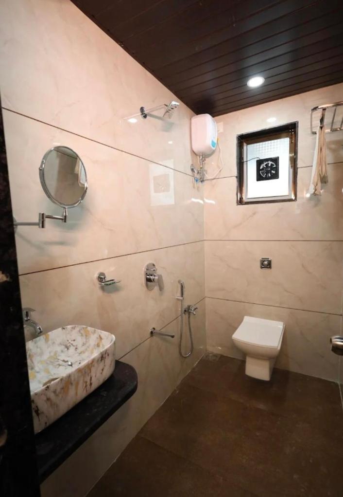 R K Residency Mahape Hotell Navi Mumbai Exteriör bild