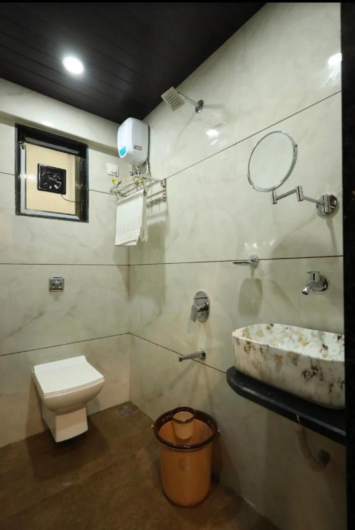 R K Residency Mahape Hotell Navi Mumbai Exteriör bild